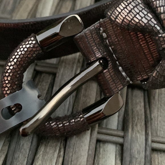 KENNETH COLE REACTION Metallic Snakeskin Print Pewter Belt - Picture 6 of 9